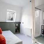 Tiny House Paris In Love